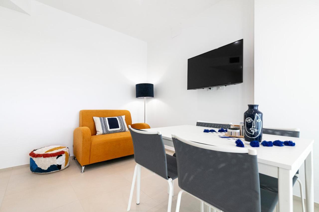 Stellaris Apartrooms แตร์โมลิ ภายนอก รูปภาพ