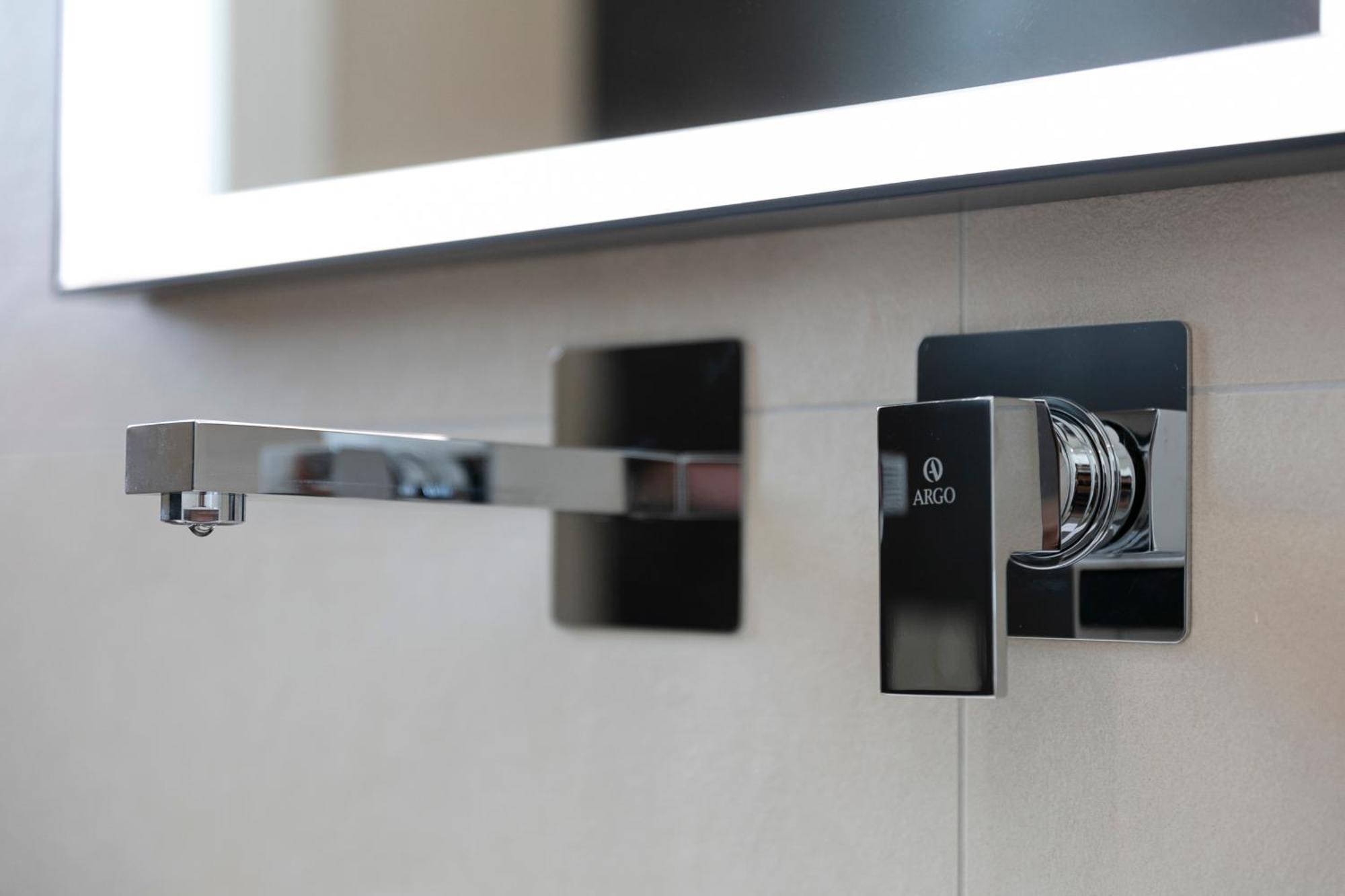 Stellaris Apartrooms แตร์โมลิ ภายนอก รูปภาพ